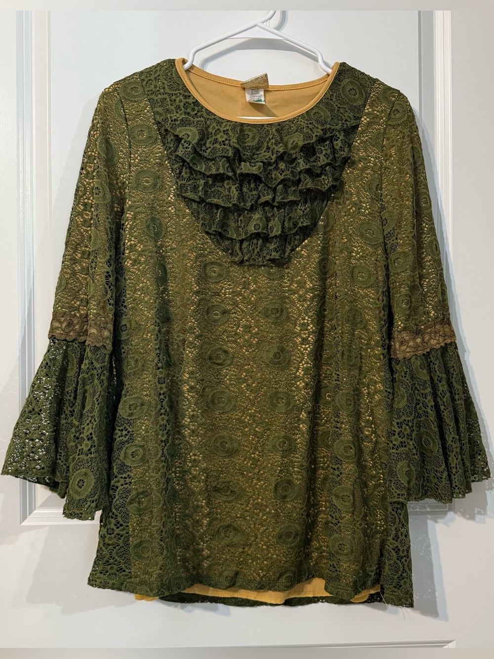 Zadie B’s Olive Green Lace Bell Sleeve Blouse Women’s Medium Boho Ruffle Top